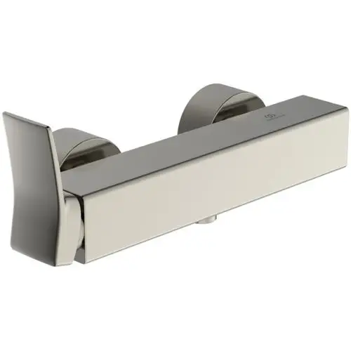 Brausearmatur in Silber mit zwei Bedienelementen, hergestellt von Ideal Standard. Klare Linien und funktionales Design für Badezimmerinstallationen.